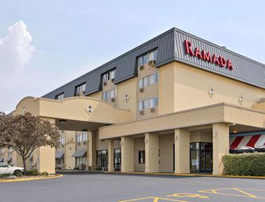 Ramada Fairview Heights 호텔 외부 사진