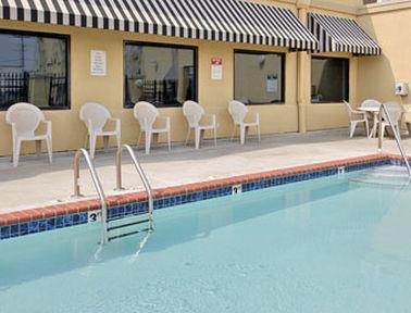 Ramada Fairview Heights 호텔 시설 사진
