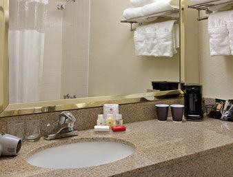 Ramada Fairview Heights 호텔 객실 사진